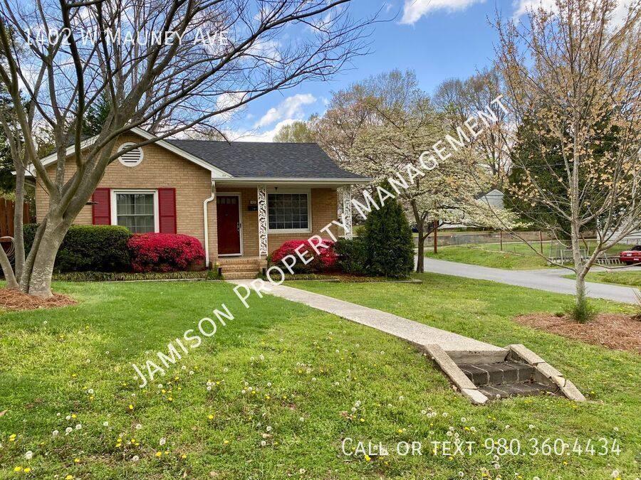 House for rent at 1402 W Mauney Ave, Gastonia, NC 28052