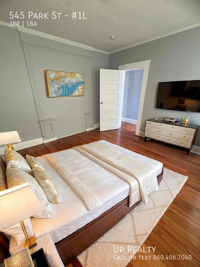 House for rent at 545 Park St #1L, Bridgeport, CT 06608