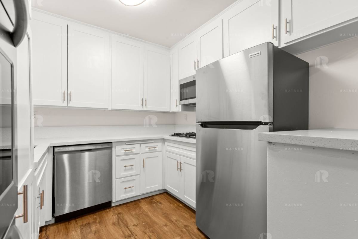 Apartment for rent at 4573 Willis Ave, Sherman Oaks, CA 91403