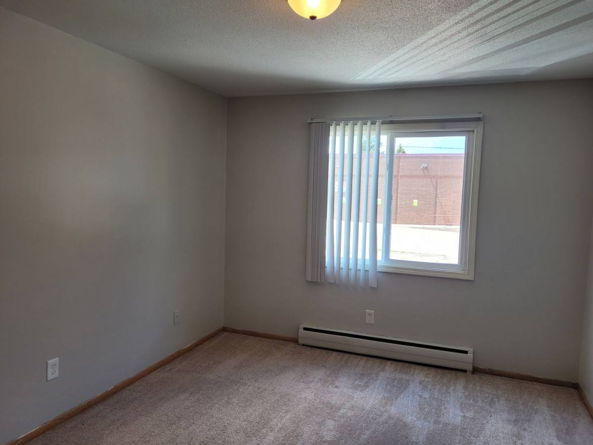 Apartment for rent at 801 21st Ave N, Minneapolis, MN 55411
