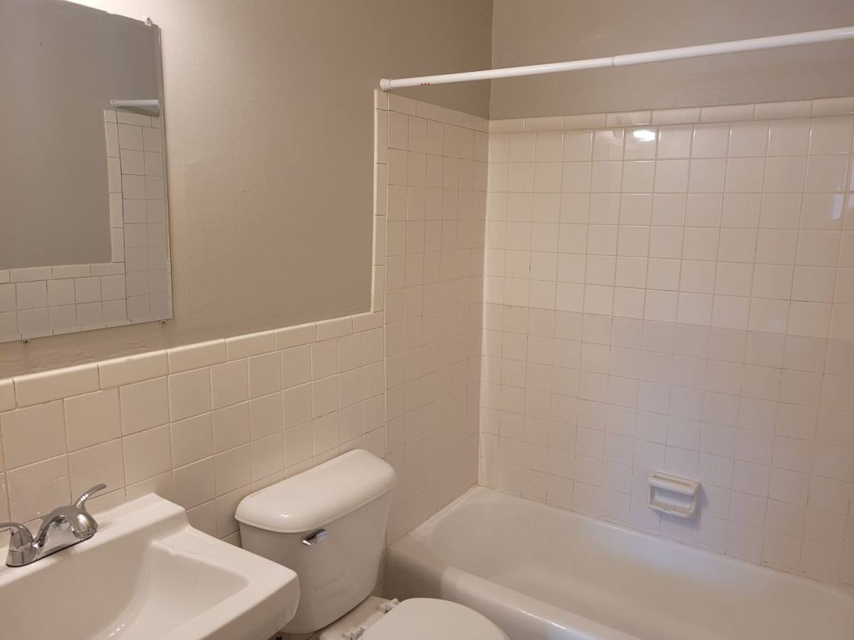 Apartment for rent at 801 21st Ave N, Minneapolis, MN 55411