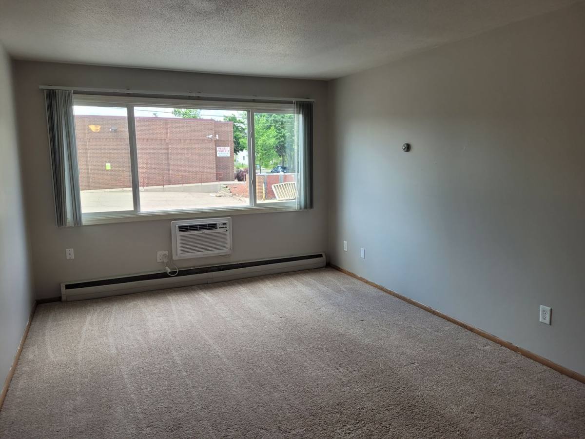 Apartment for rent at 801 21st Ave N, Minneapolis, MN 55411