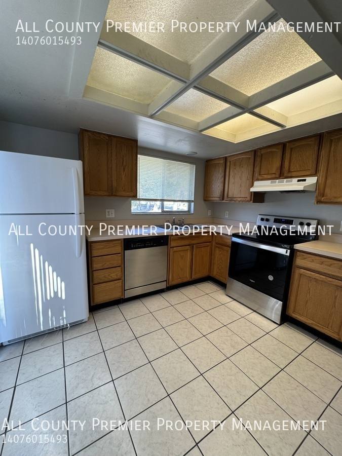 Apartment for rent at 2264 Greenview Circle, Orlando, FL 32808
