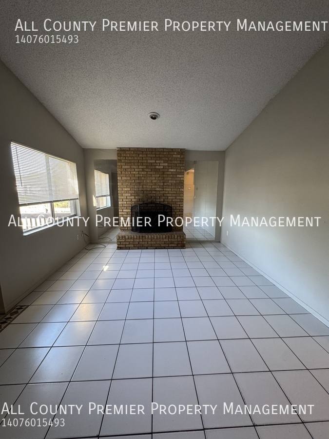 Apartment for rent at 2264 Greenview Circle, Orlando, FL 32808