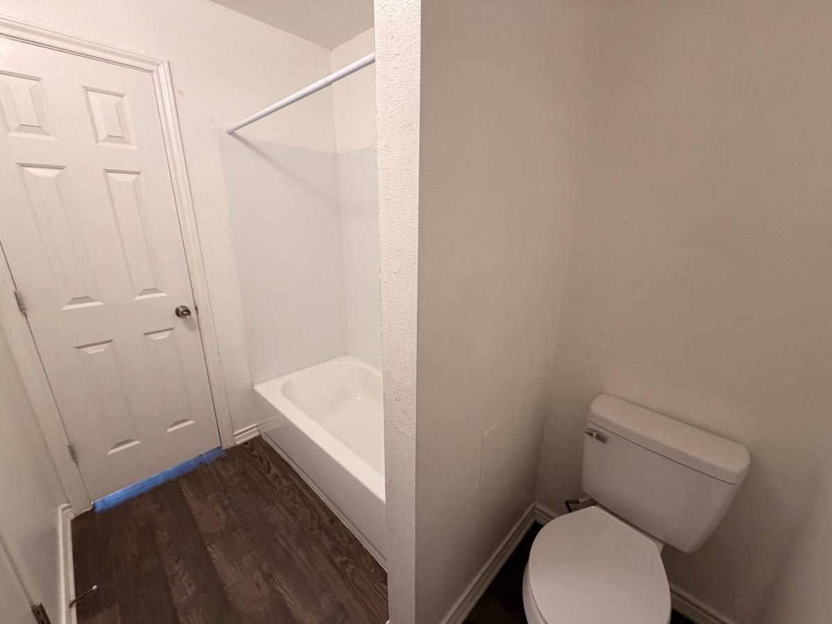 Apartment for rent at 528 SW Parkway, College Station, TX 77840