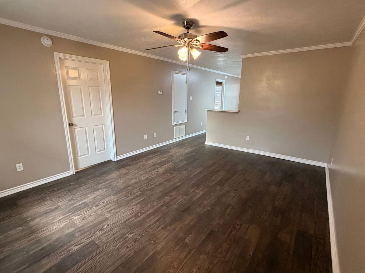 Apartment for rent at 528 SW Parkway, College Station, TX 77840