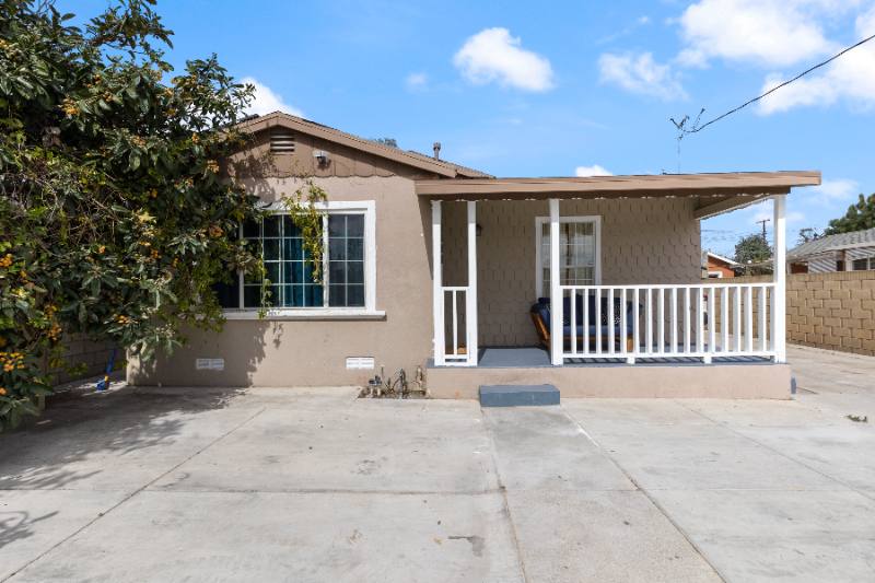 House for rent at 2521 W California St #A, Santa Ana, CA 92704