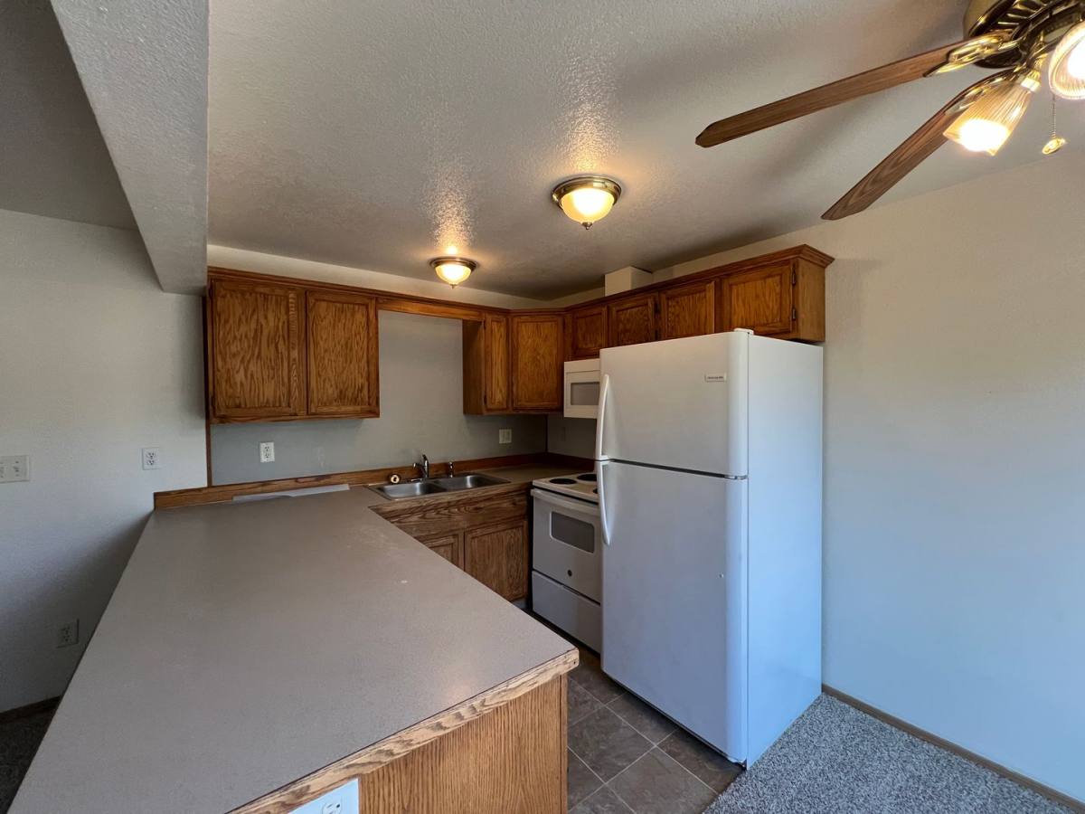 Apartment for rent at 123 Green Lane, Eugene, OR 97404