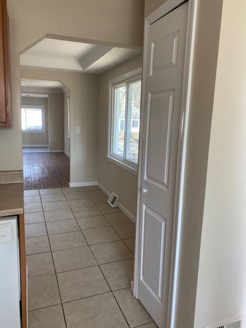 Apartment for rent at 30800 Telegraph Rd, Franklin, MI 48025