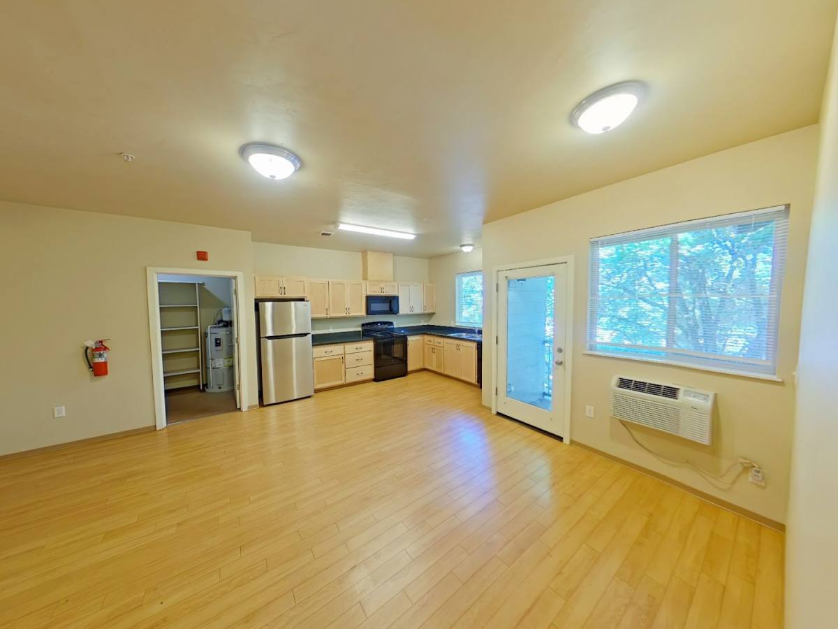 Apartment for rent at 362 E 12th Ave, Eugene, OR 97401