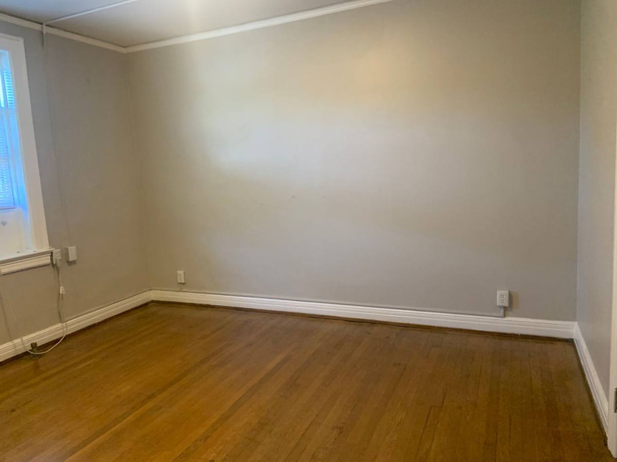 Apartment for rent at 203 S Tate St, Greensboro, NC 27403