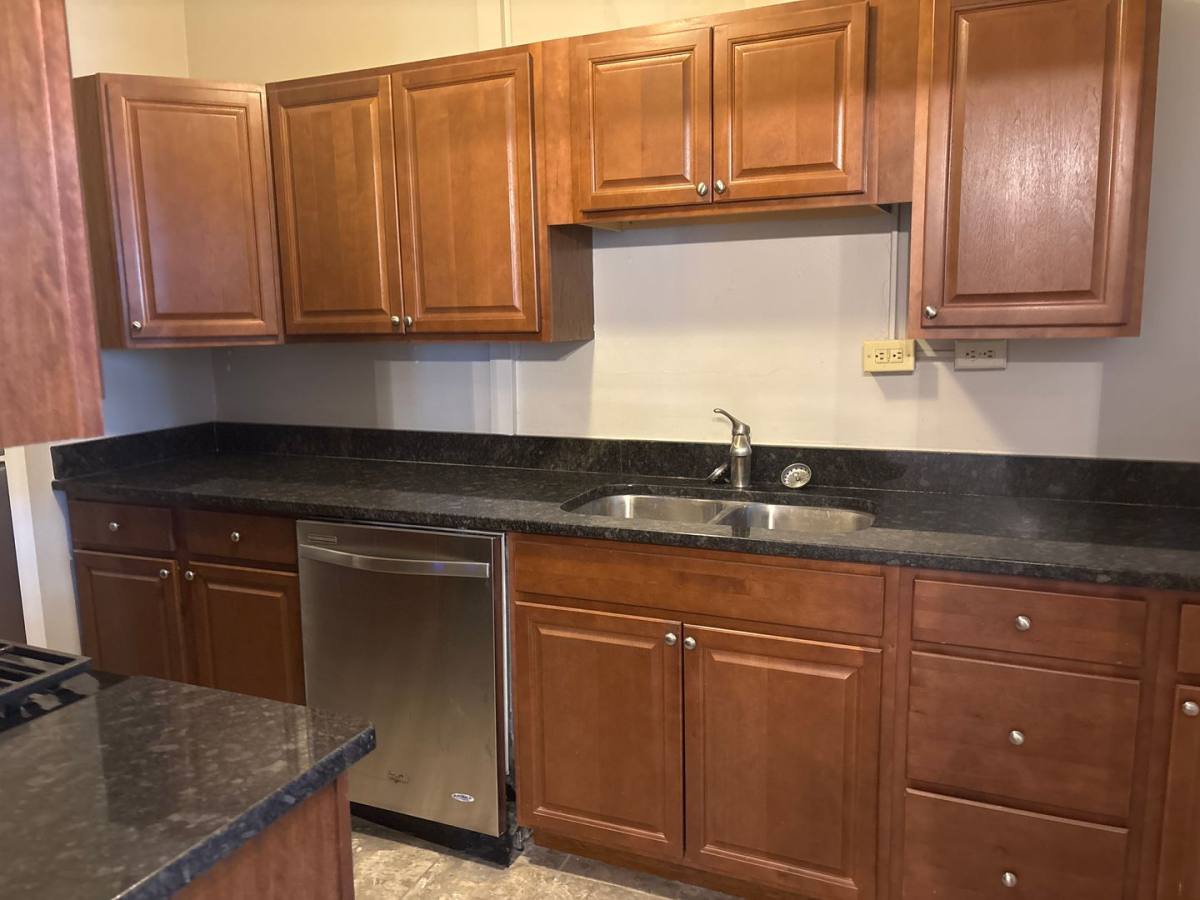 Apartment for rent at 203 S Tate St, Greensboro, NC 27403