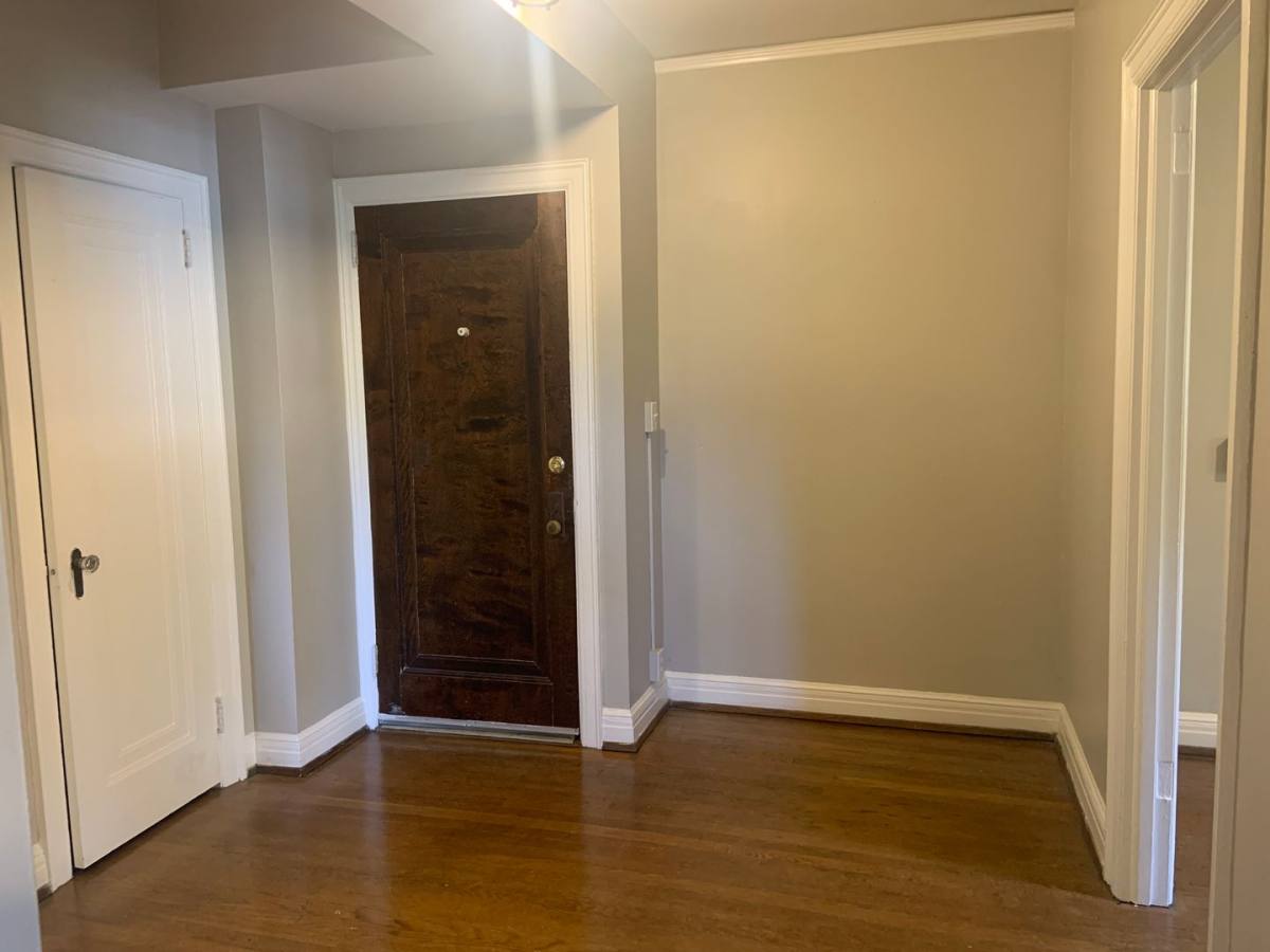 Apartment for rent at 203 S Tate St, Greensboro, NC 27403