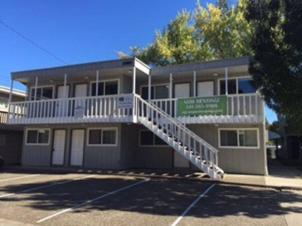 Apartment for rent at 1747 Hilyard Alley, Eugene, OR 97401