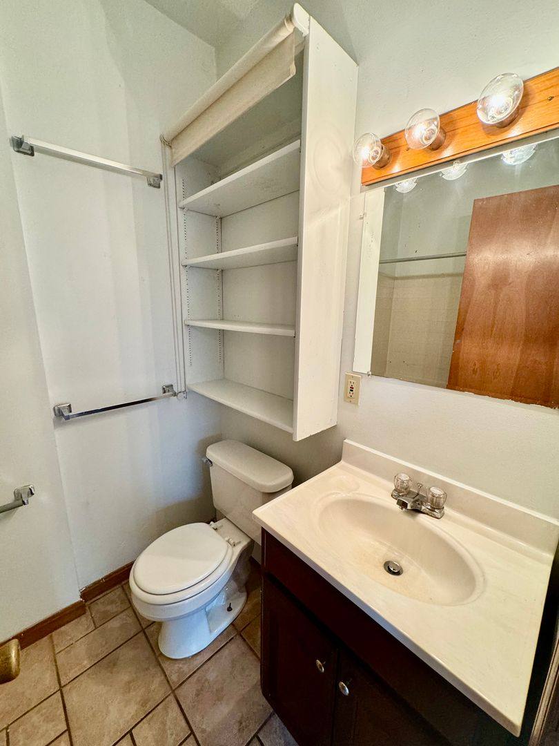 Apartment for rent at 415 Ballard St, Ypsilanti, MI 48197