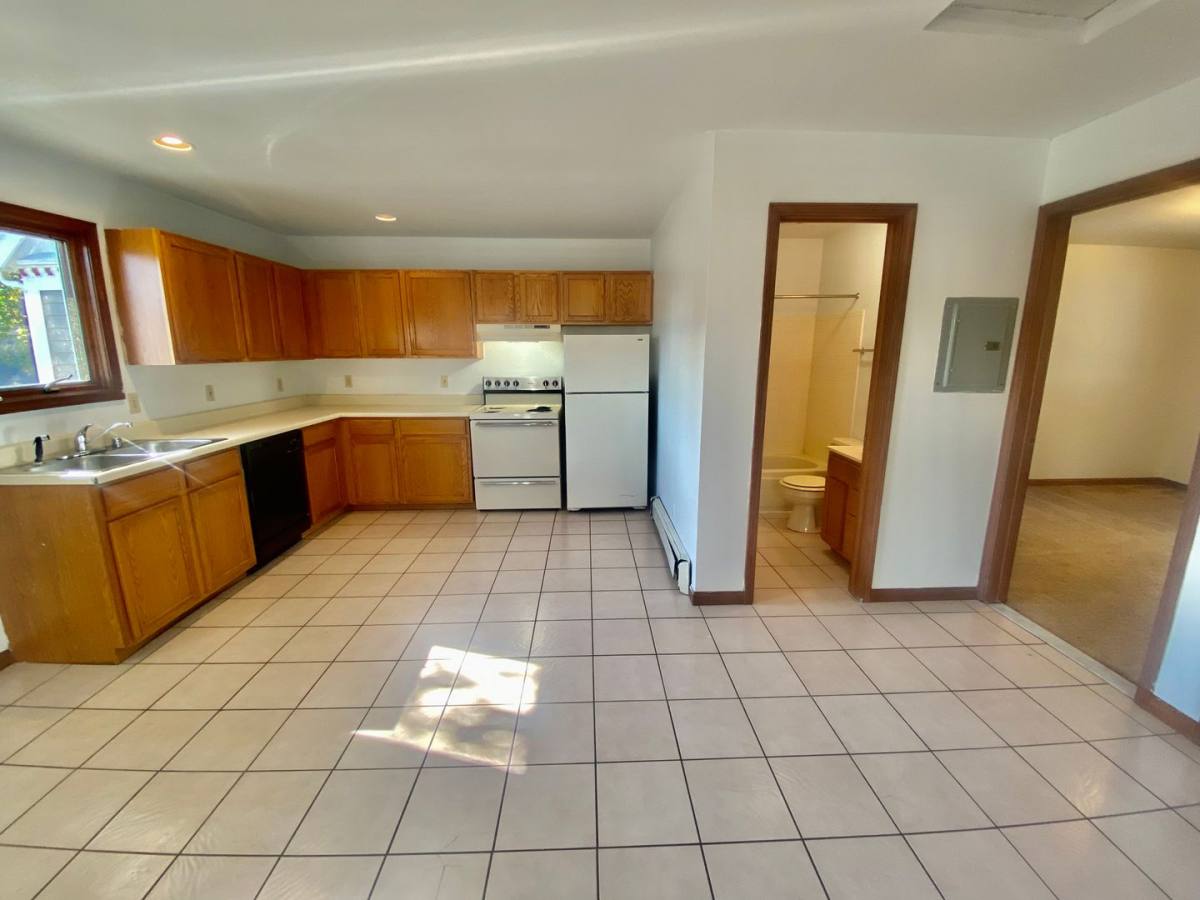 Apartment for rent at 512 W Cross St, Ypsilanti, MI 48197