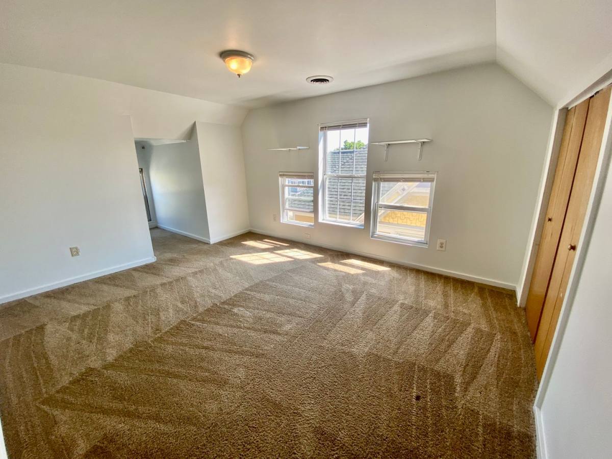 Apartment for rent at 603 W Cross St, Ypsilanti, MI 48197