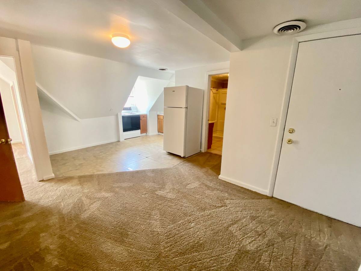 Apartment for rent at 603 W Cross St, Ypsilanti, MI 48197