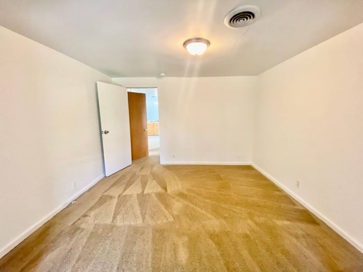 Apartment for rent at 603 W Cross St, Ypsilanti, MI 48197