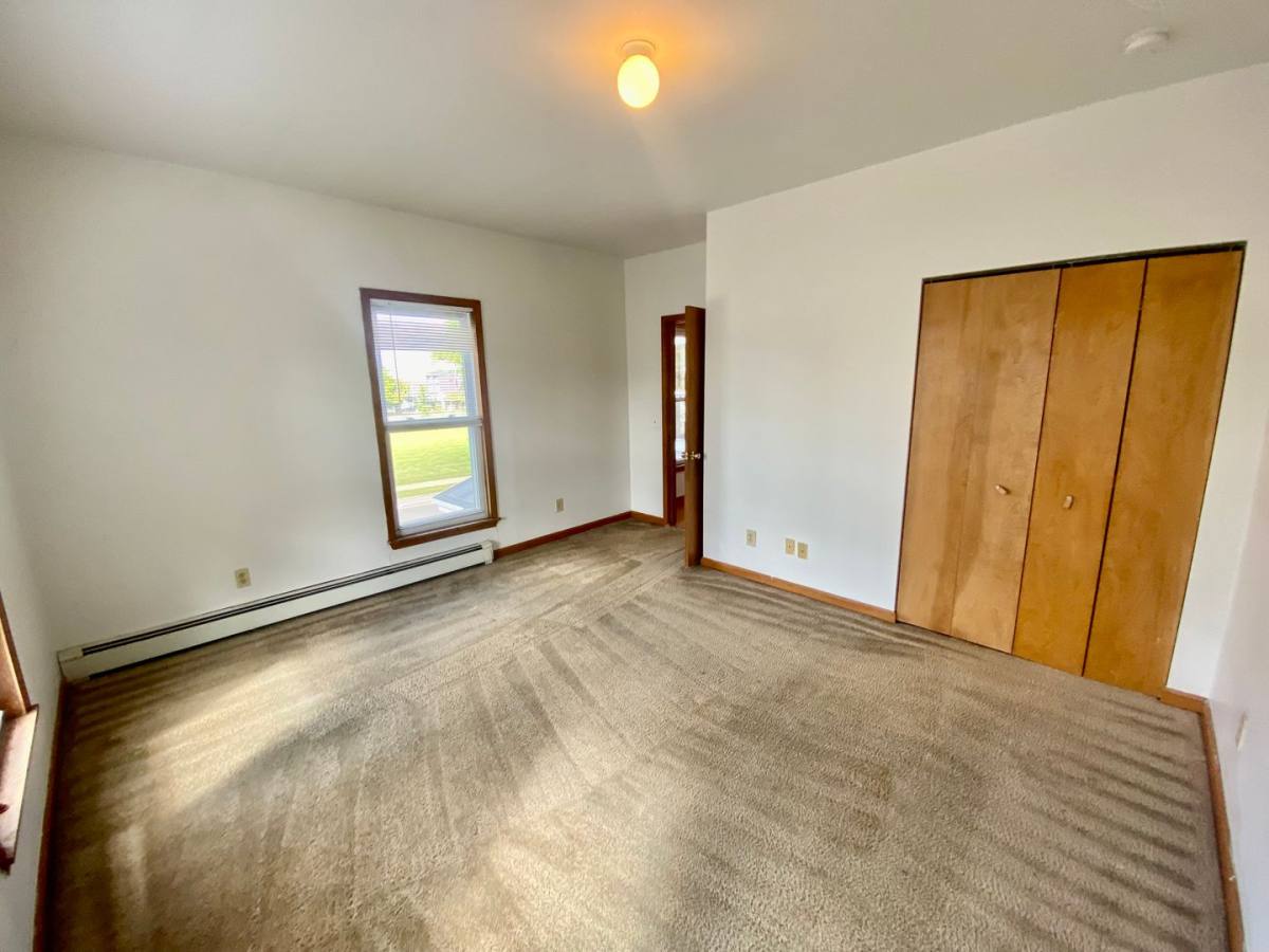 Apartment for rent at 605 W Cross St, Ypsilanti, MI 48197