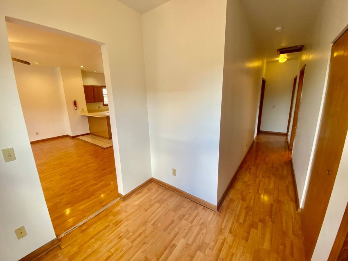 Apartment for rent at 605 W Cross St, Ypsilanti, MI 48197