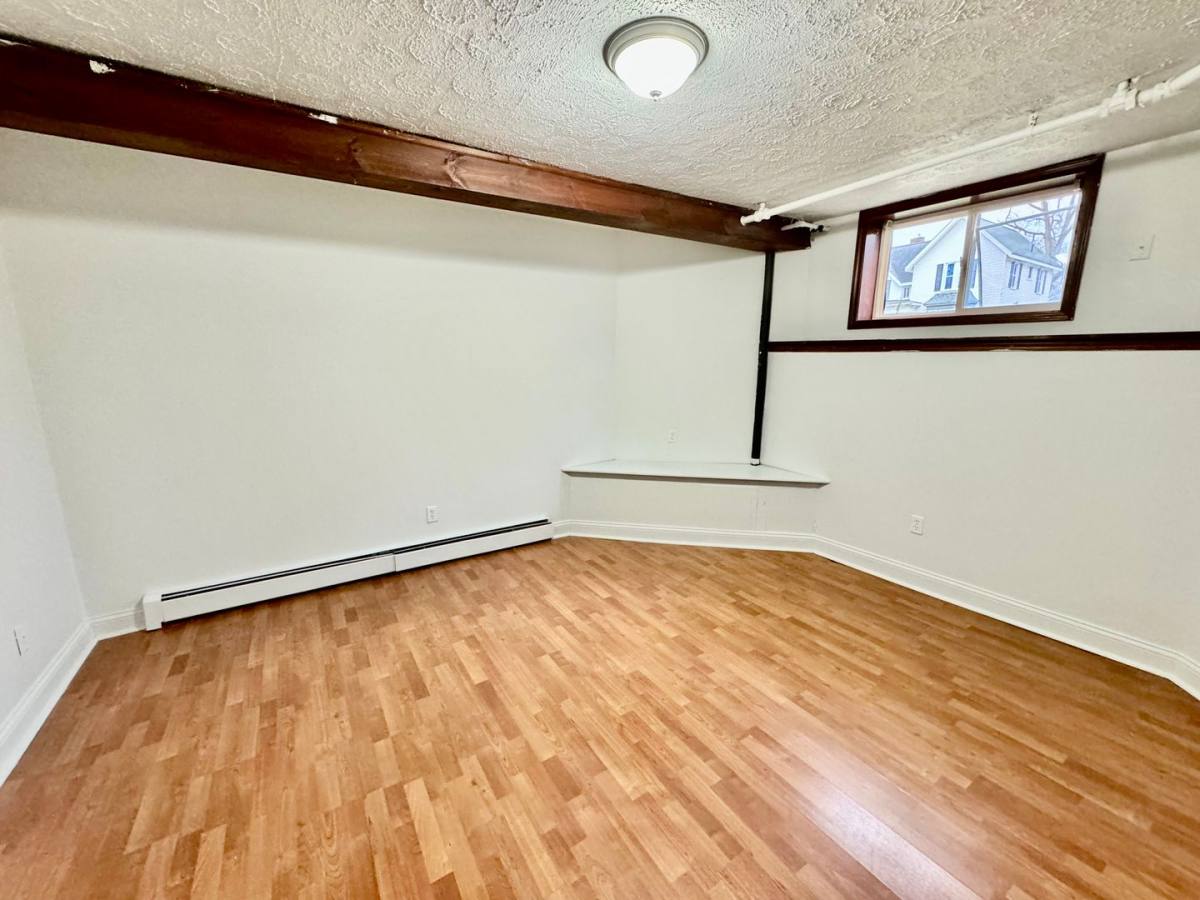 Apartment for rent at 604 Pearl St, Ypsilanti, MI 48197