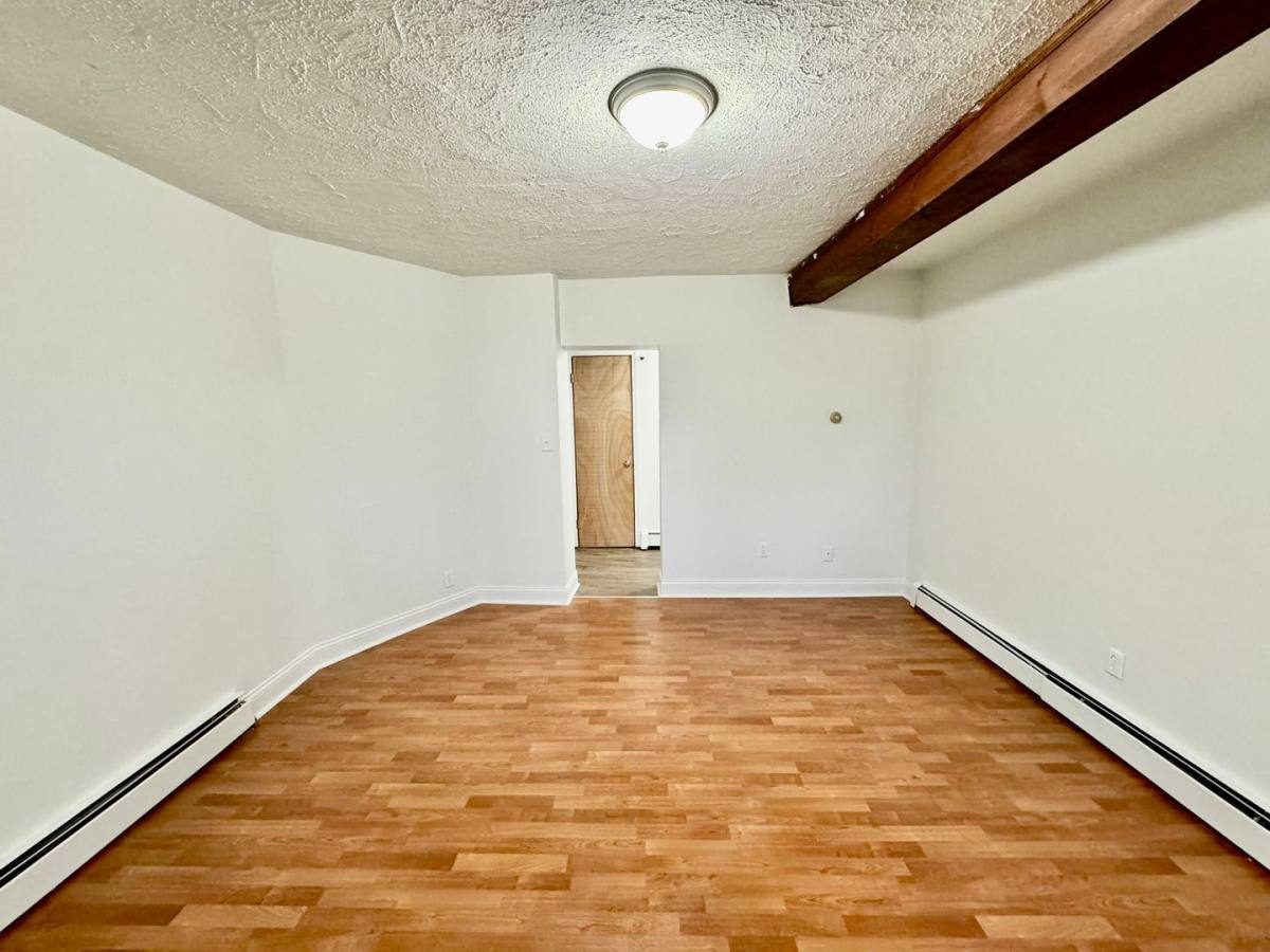 Apartment for rent at 604 Pearl St, Ypsilanti, MI 48197