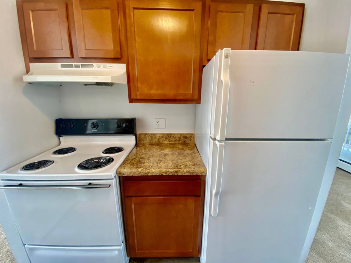 Apartment for rent at 913 Washtenaw Ave, Ypsilanti, MI 48197