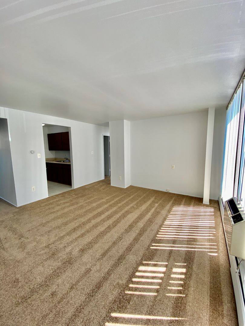 Apartment for rent at 913 Washtenaw Ave, Ypsilanti, MI 48197