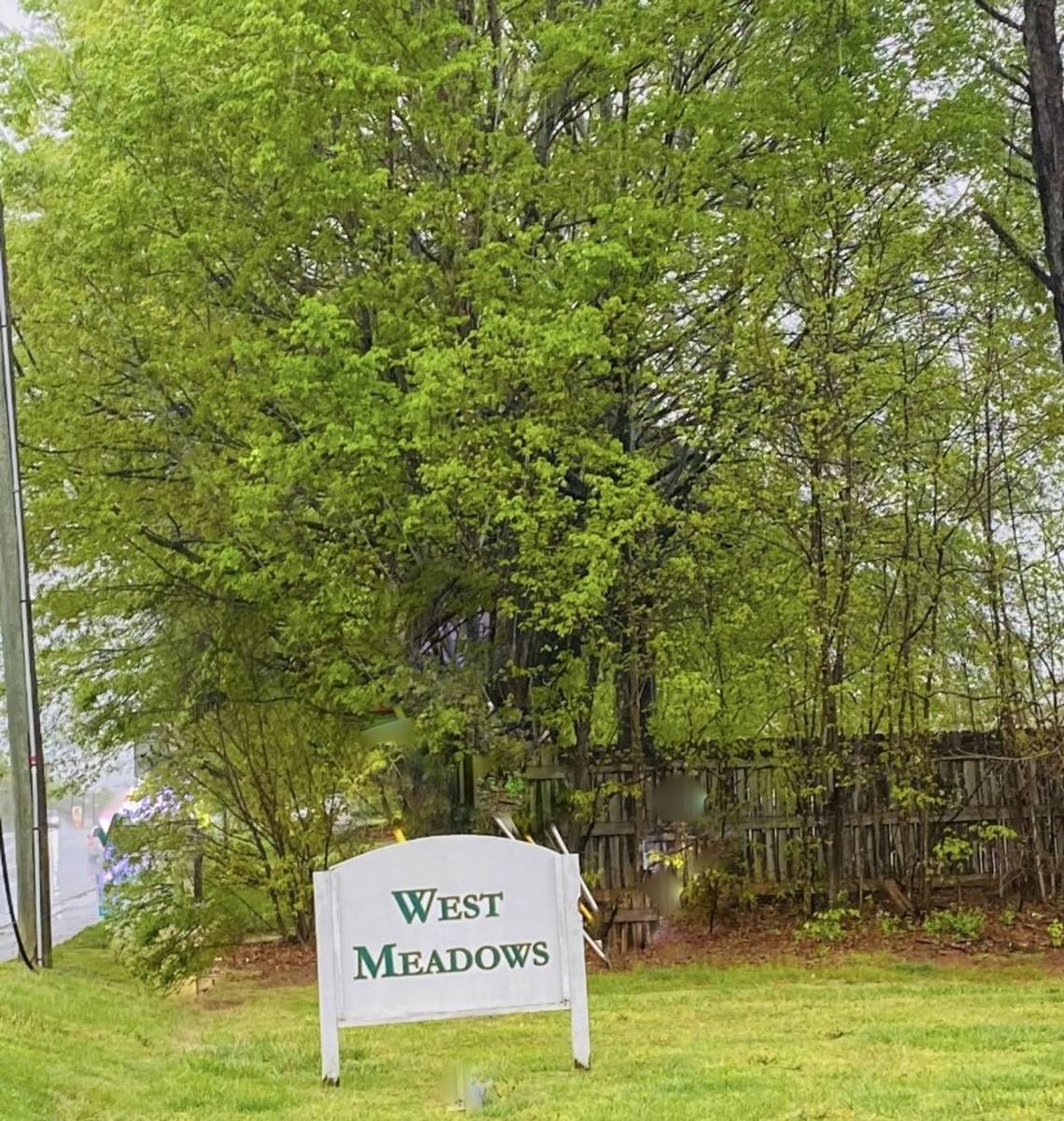 Apartment for rent at 100 W Meadows Dr, Winston Salem, NC 27103
