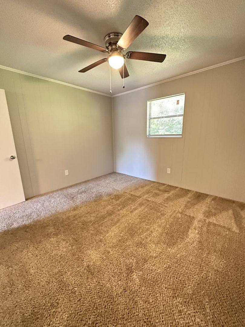Apartment for rent at 100 W Meadows Dr, Winston Salem, NC 27103