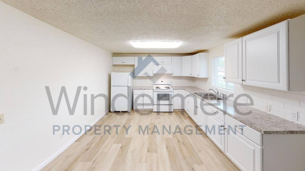 Apartment for rent at 925 S College Ave, College Place, WA 99324