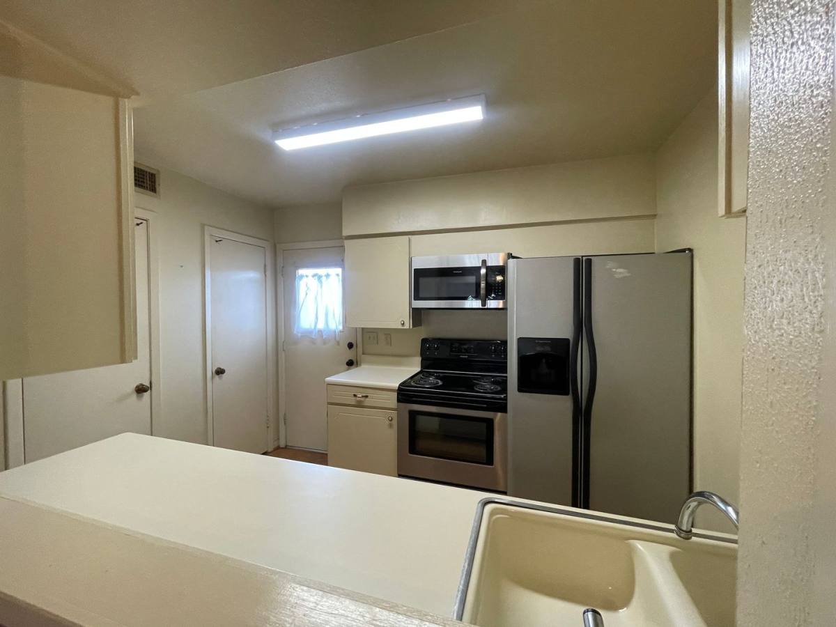 Condo for rent at 3820 Fairfield Ave, Shreveport, LA 71104
