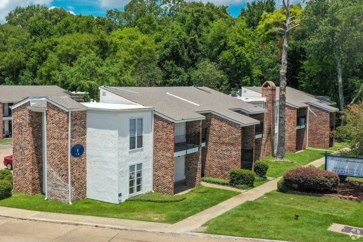 Apartment for rent at 1251 N Ardenwood Dr, Baton Rouge, LA 70806