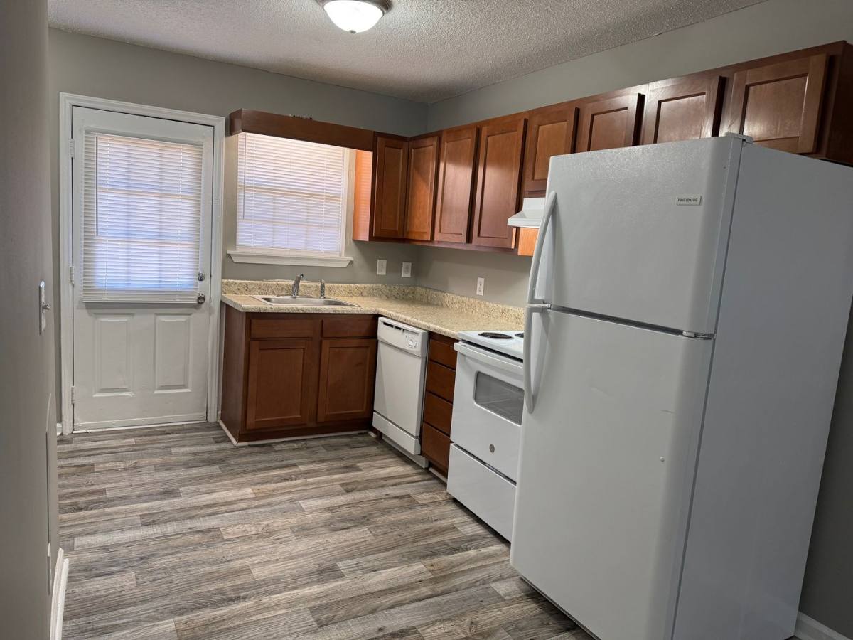 Apartment for rent at 154-158 Dublin Square Rd, Asheboro, NC 27203