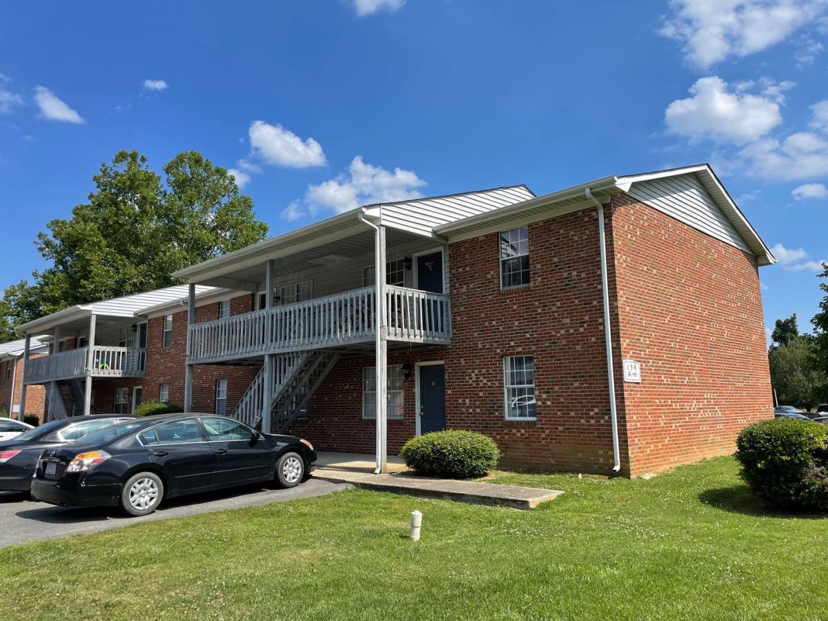 Apartment for rent at 154-158 Dublin Square Rd, Asheboro, NC 27203