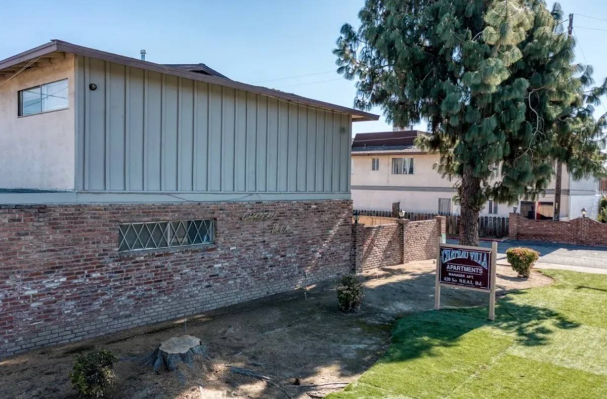 Apartment for rent at 420 S Real Rd, Bakersfield, CA 93304