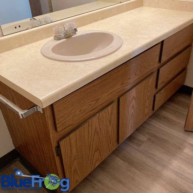 Apartment for rent at 1721 Lenwood Ave #10, Green Bay, WI 54303
