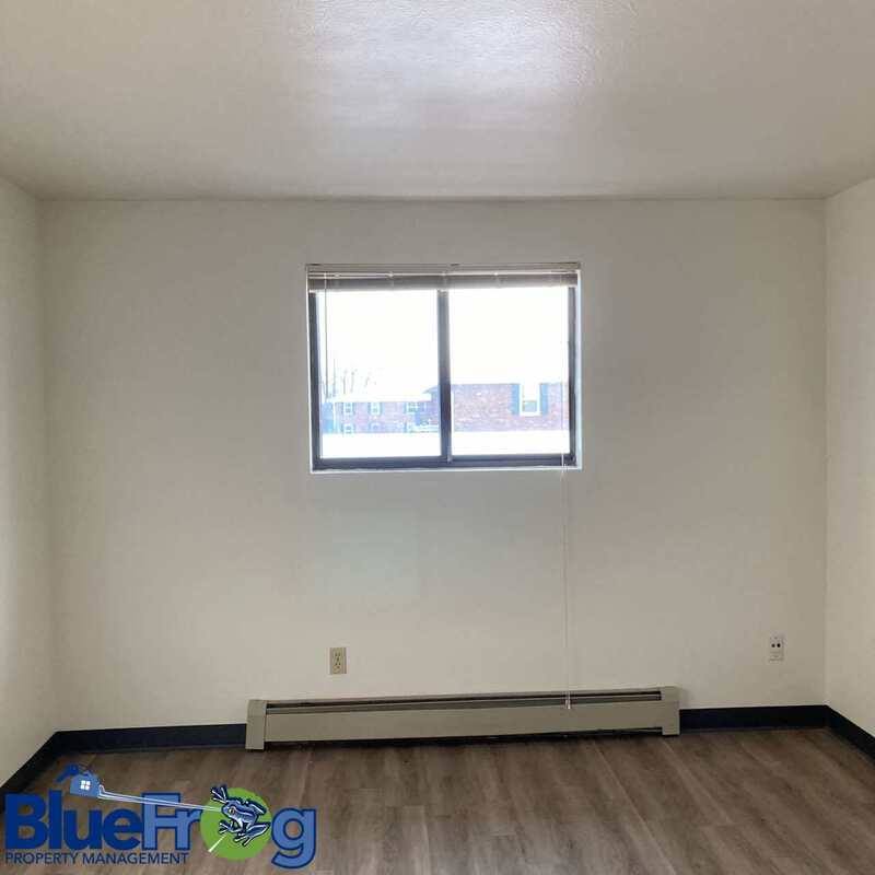 Apartment for rent at 1721 Lenwood Ave #10, Green Bay, WI 54303