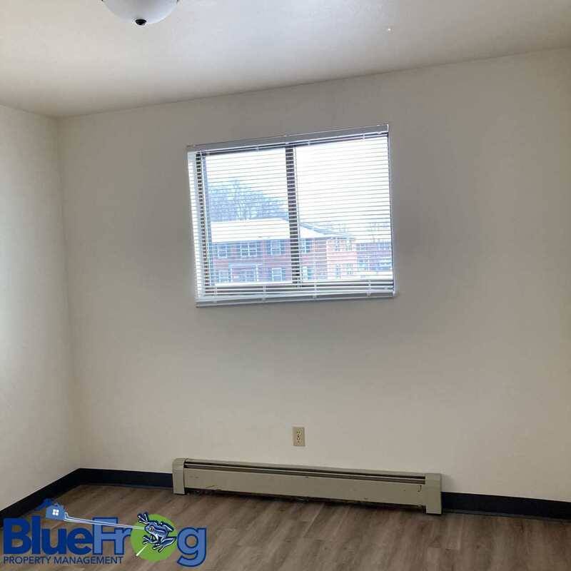 Apartment for rent at 1721 Lenwood Ave #10, Green Bay, WI 54303