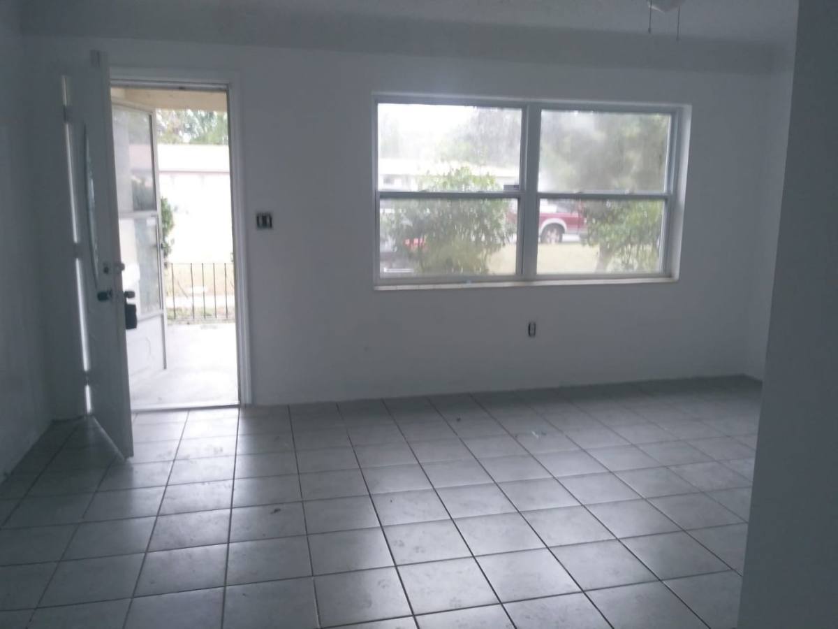 House for rent at 830 65th Ave S, Saint Petersburg, FL 33705