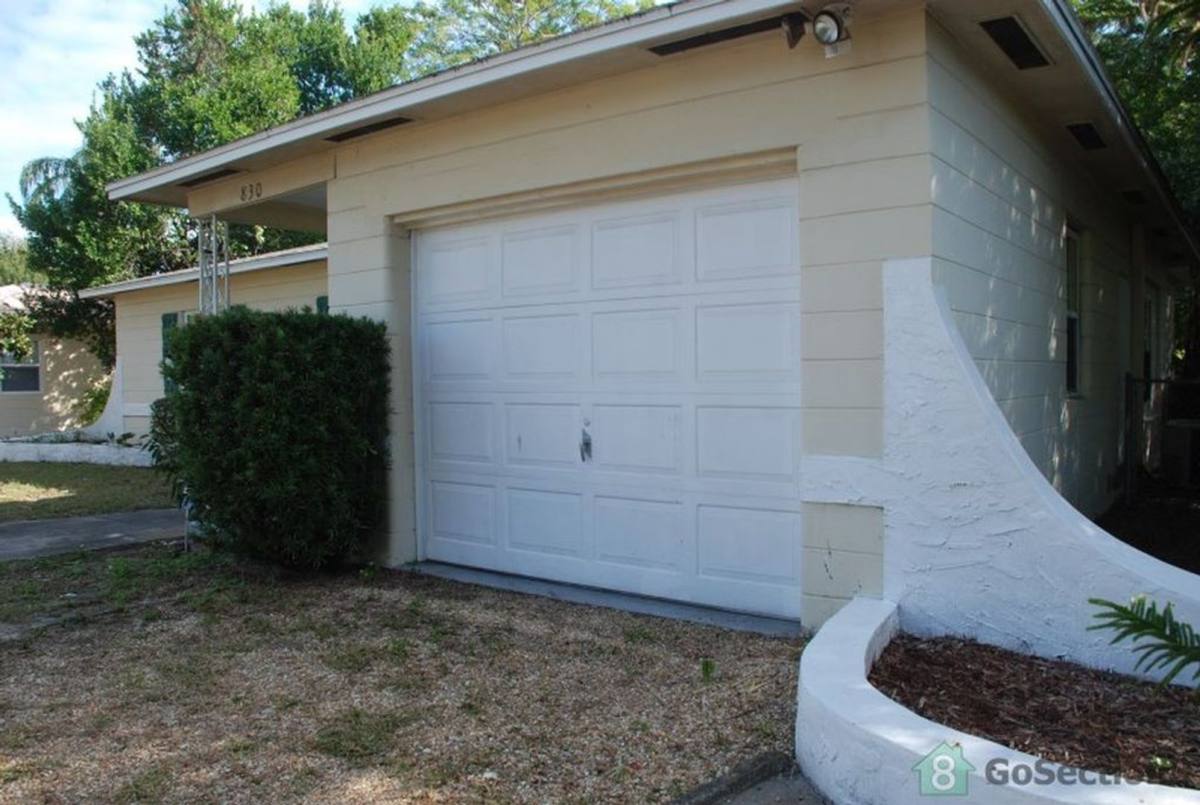 House for rent at 830 65th Ave S, Saint Petersburg, FL 33705