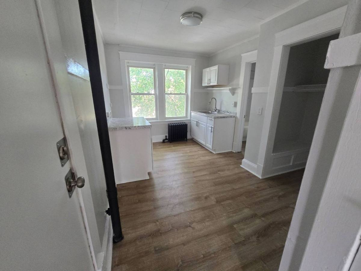 Apartment for rent at 41-49 School St, Springfield, MA 01105