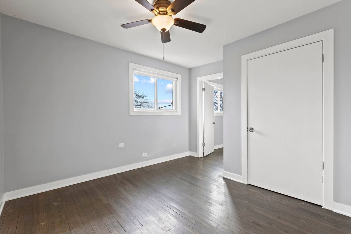 Apartment for rent at 722 - 731 Linden & Walnut, Waukegan, IL 60085