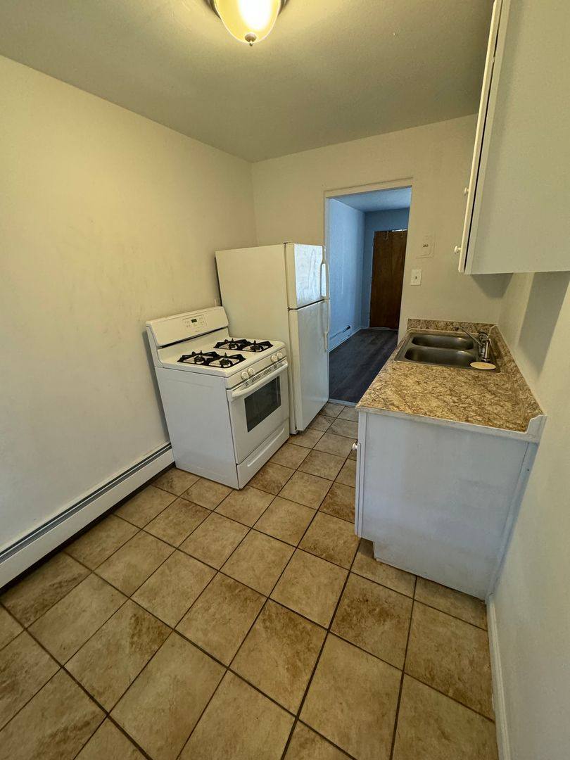 Apartment for rent at 1467 Joliet St, Aurora, CO 80010