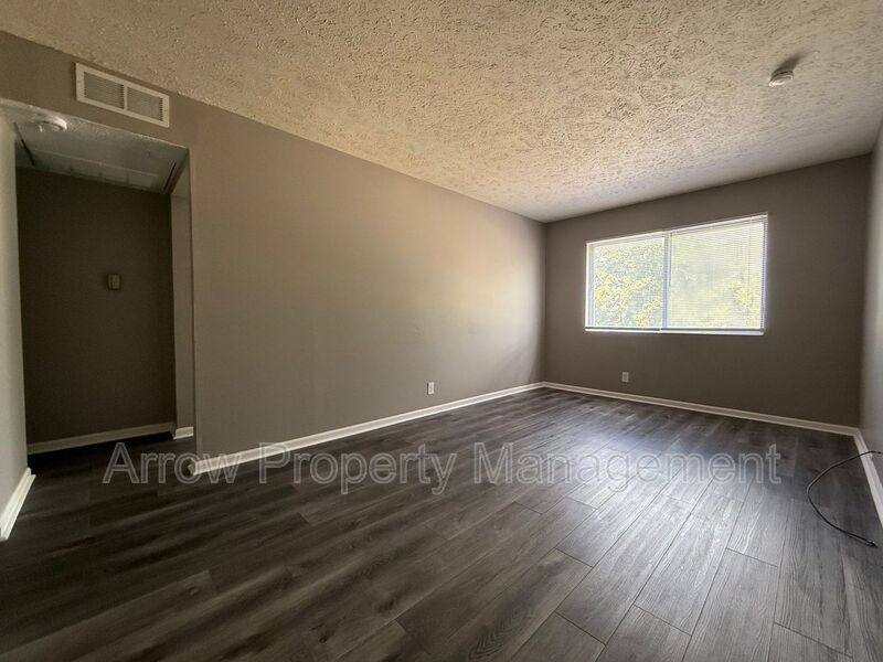 Apartment for rent at 1215 E St #1, Lincoln, NE 68508