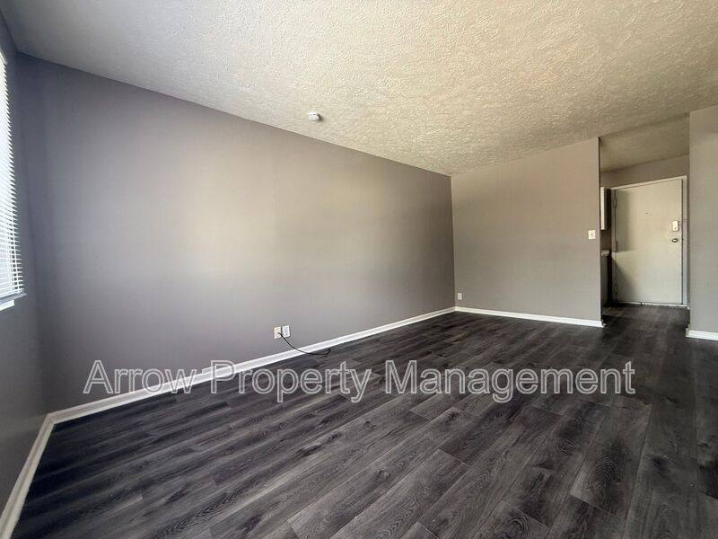 Apartment for rent at 1215 E St #1, Lincoln, NE 68508