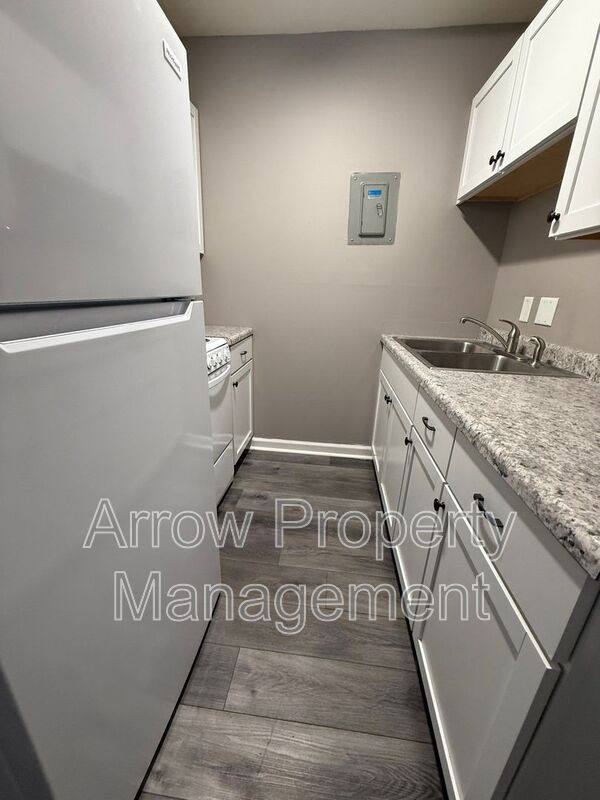 Apartment for rent at 1215 E St #1, Lincoln, NE 68508