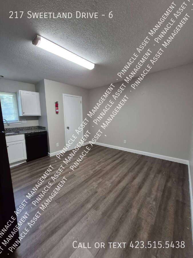 Apartment for rent at 217 Sweetland Dr #6, Chattanooga, TN 37415