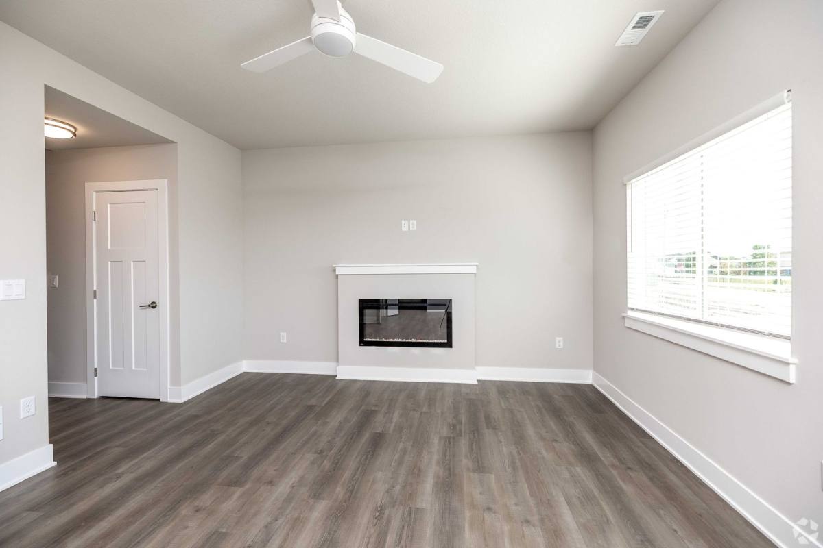 Apartment for rent at 2525 NW Gabus Lane, Grimes, IA 50111